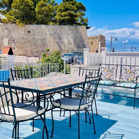 Rooftop - Sea View Near Pizzomunno - Free Private Parking * Vieste