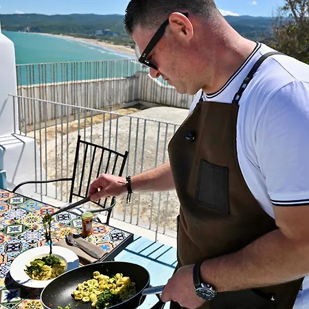 Rooftop - Sea View Near Pizzomunno - Free Private Parking * Vieste